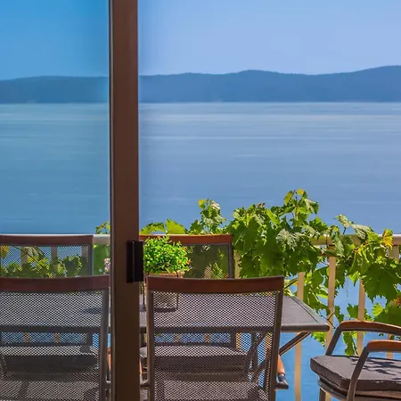 Apartments Podgora *
