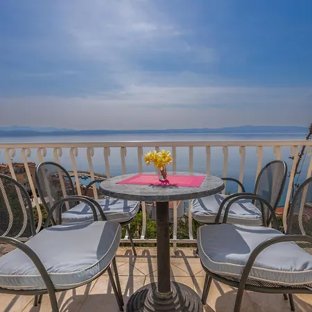 Apartments Podgora