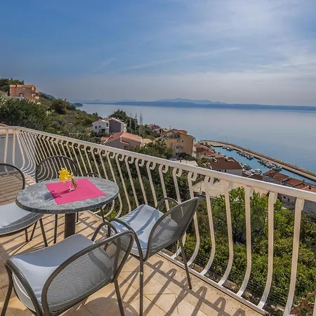 Apartments Podgora Apartment Podgora (Split-Dalmatia)
