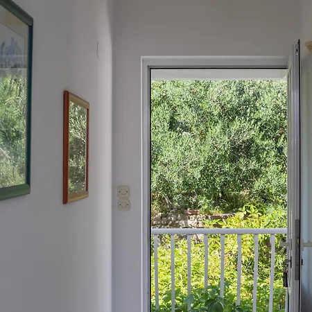 Apartments Podgora * 伯德古拉