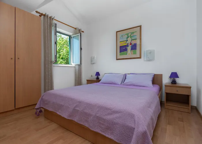 Apartments Podgora بودغورا