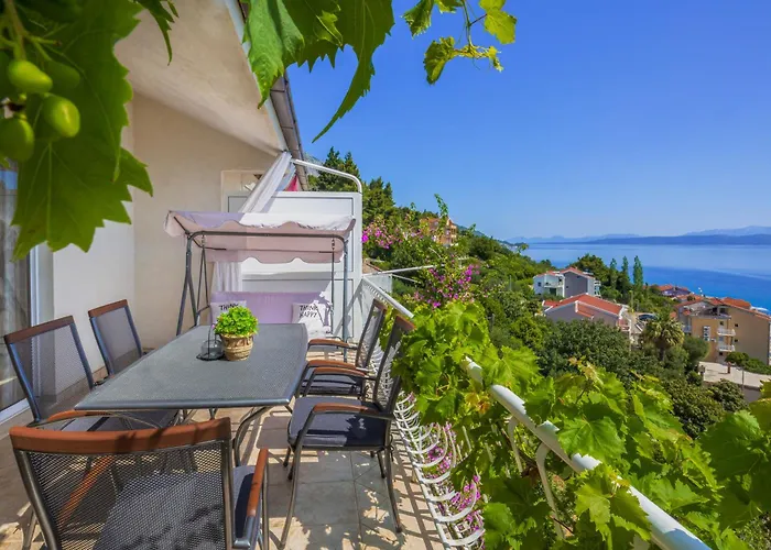Apartments Podgora Подгора