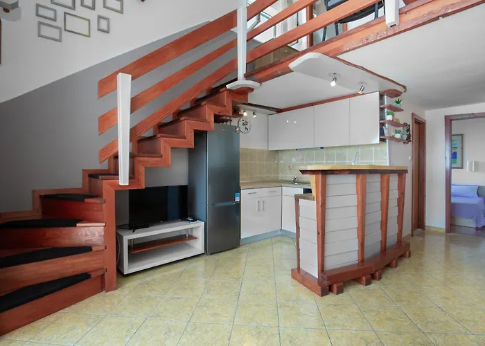 Апартаменты Apartments Podgora