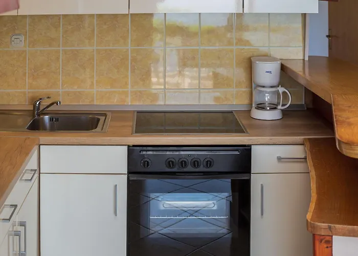 Apartments Podgora بودغورا