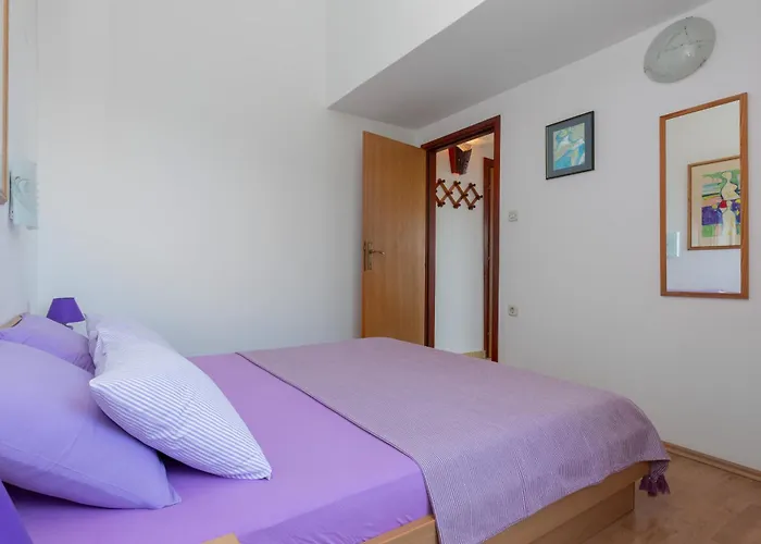 Apartments Podgora