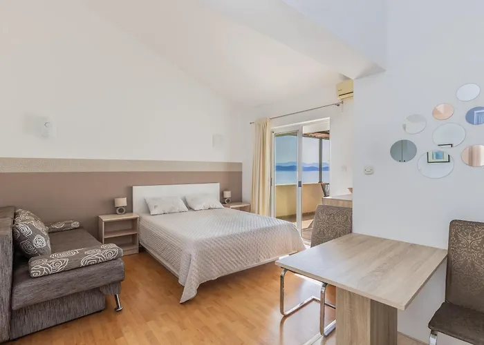Apartments Podgora * بودغورا