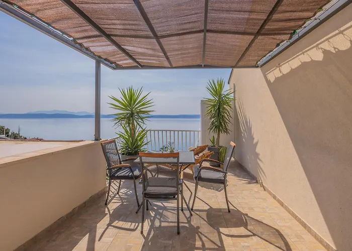 Apartments Podgora شقة بودغورا